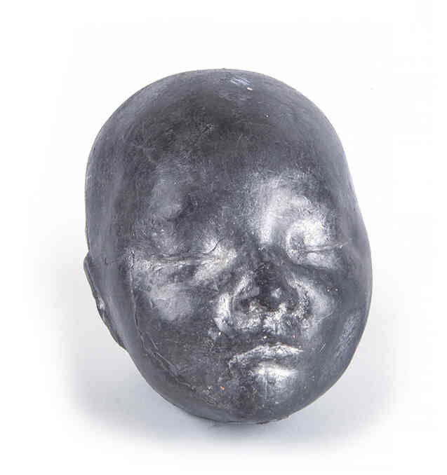 Carmen recién nacida, 1999